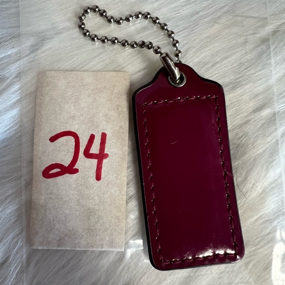 Coach hangtag - Picture 3 of 3